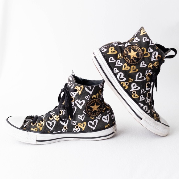 converse black heart